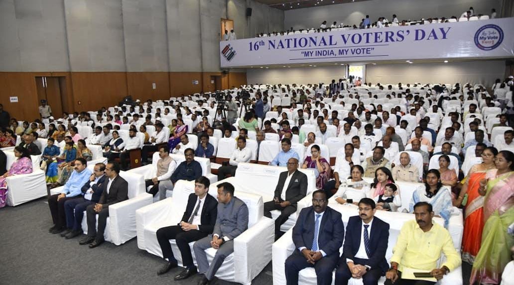 WhatsApp Image 2026-01-25 at 2.56.58 PM vijayawada Local News :ప్రజాస్వామ్య పటిష్టతకు ఓటే పునాది– రాష్ట్ర ప్రధాన కార్యదర్శి కే. విజయానంద్