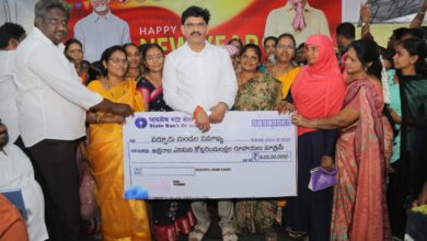 Parchuru Local News :పర్చూరు ఎమ్మెల్యే ఏలూరి సాంబశివరావు జన్మదినోత్సవం సందర్భంగా సేవా కార్యక్రమాలు Parchuru Local News