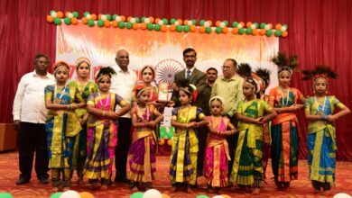 Bapatla Local News :బాపట్ల జిల్లా కలెక్టర్ బంగ్లాలో ఎట్ హోమ్ కార్యక్రమం ఘనంగా Bapatla Local News