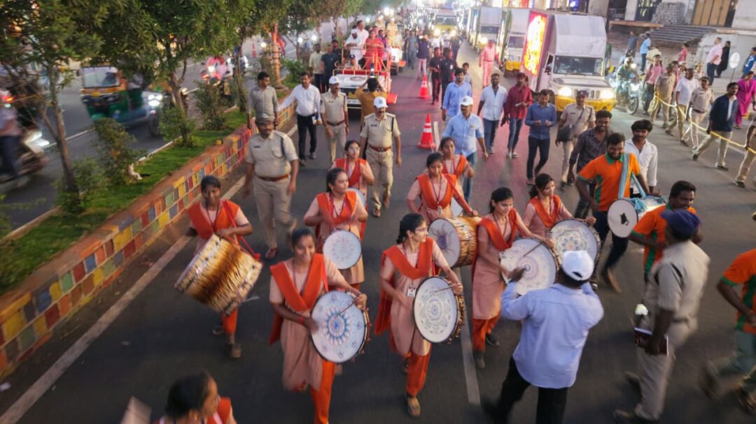 Vijayawada Local News :డ్రగ్స్‌పై దండయాత్ర నినాదంతో ఎన్‌టీఆర్ జిల్లాలో 510 కి.మీ సైకిల్ ర్యాలీ