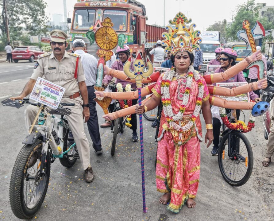 Ntr Vijayawada News :జి.కొండూరు పోలీస్ స్టేషన్ పరిధిలో డ్రగ్స్‌పై దండయాత్ర14వ రోజు సైకిల్ యాత్ర ఘనంగా ముగింపు