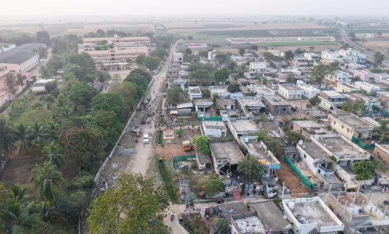 INKOLLU NEWS:నేరగాళ్ల గుండెల్లో వణుకు-ఇంకొల్లులో పోలీసుల మెగా కార్డన్ అండ్ సెర్చ్ BAPATLA NEWS