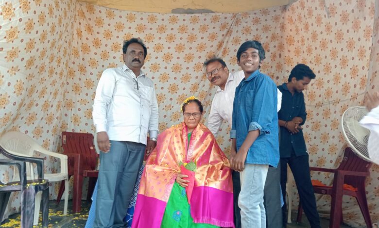 Chirala Local News :అంతర్జాతీయ మహిళా దినోత్సవాన్ని పురస్కరించుకొని మహిళా ఉపాధ్యాయినులకు సన్మాన సభ Chirala Local News